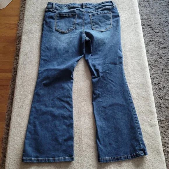 Torrid Luxe Slim Boot jeans size 18S - Picture 5 of 14